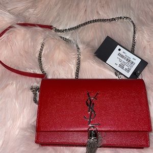 Ysl wallet on chain In immaculate condition.